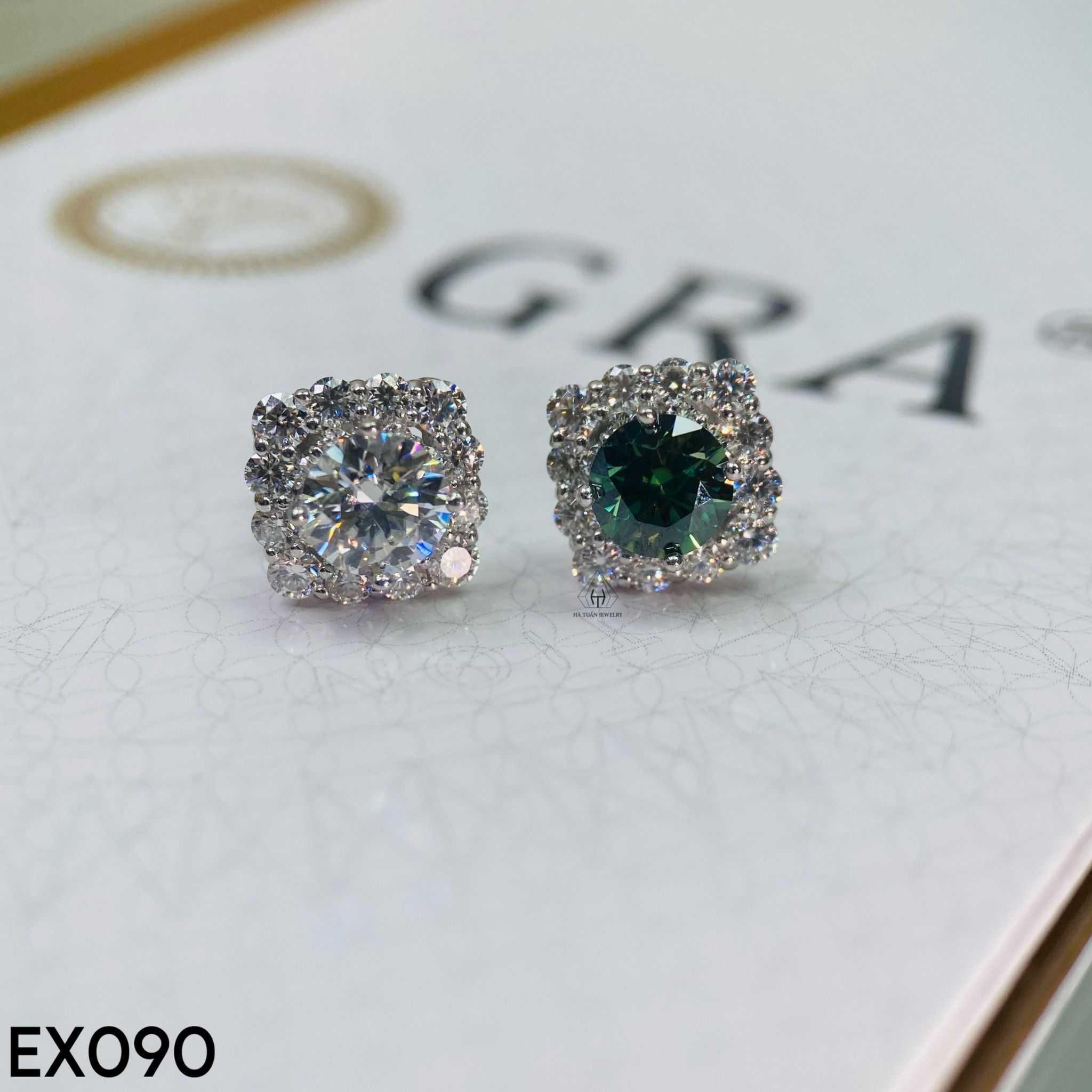EX090 FULL MOIS 6mm Bông tai viền tấm vuông