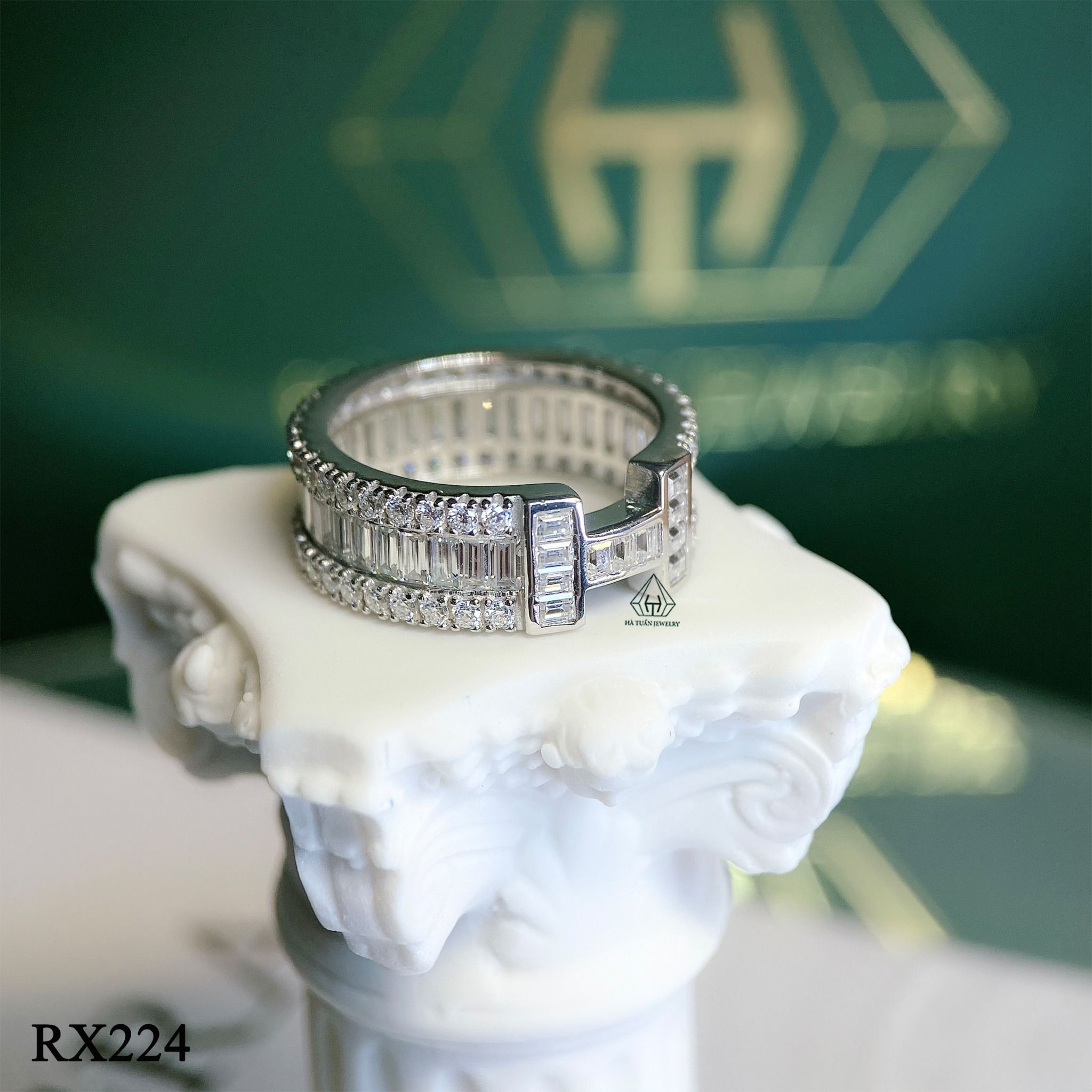 RX224 FULL MOIS chữ H