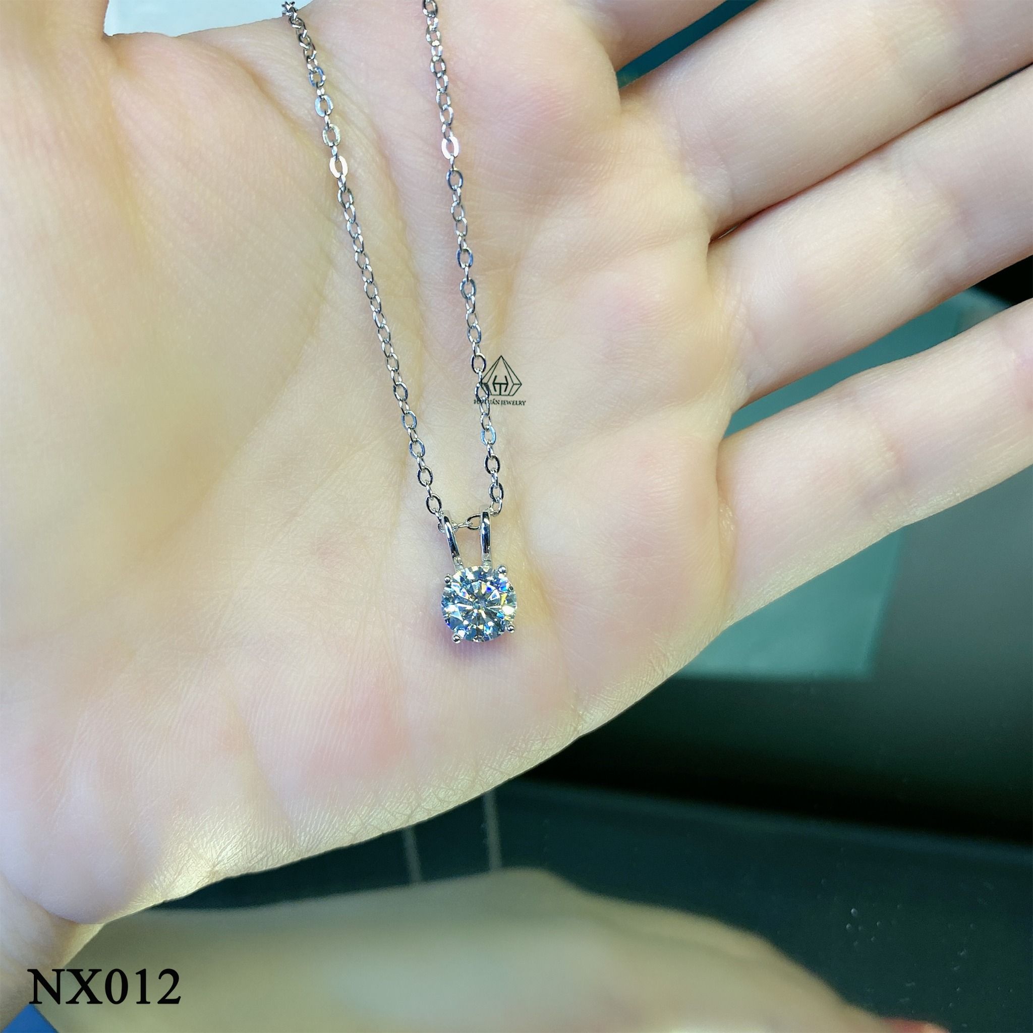NX012 Full Mois