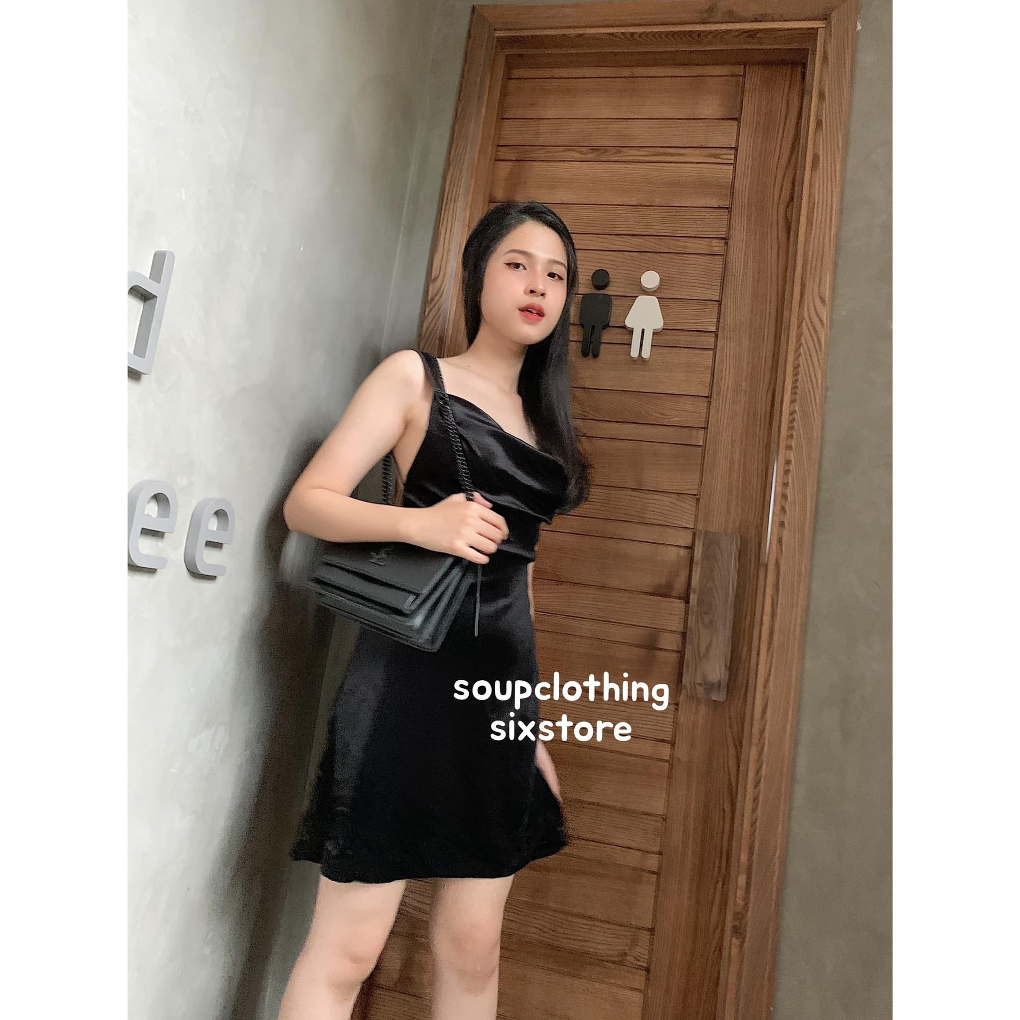 Đầm 2 dây nhung hở lưng