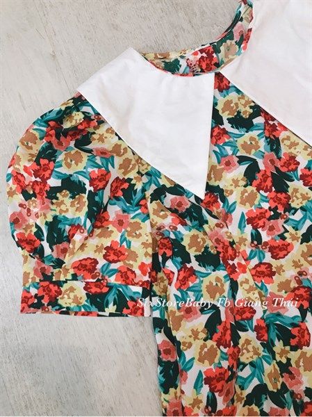 Váy hoa cổ Đức