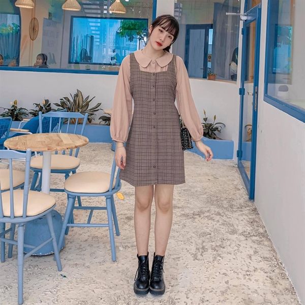 Set áo sơmi bèo + yếm cr nút ngọc