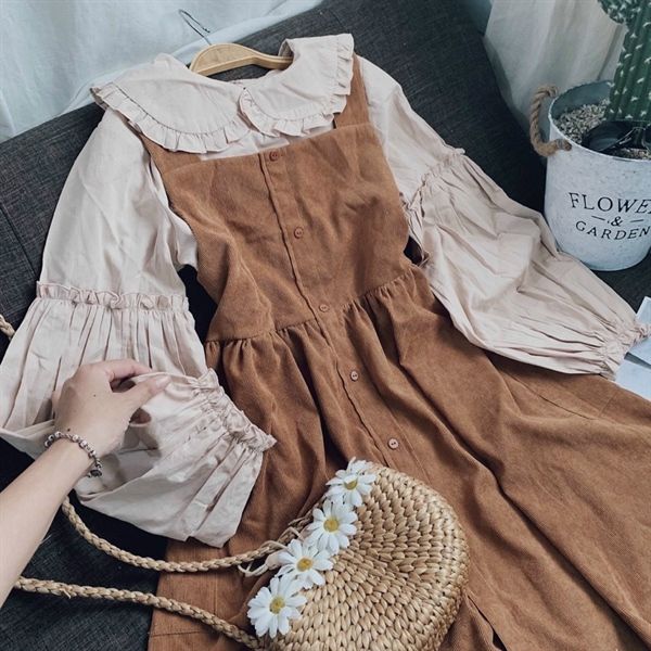 Set áo sơmi bèo + yếm nâu