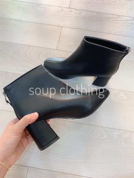 Giày boot da trơn