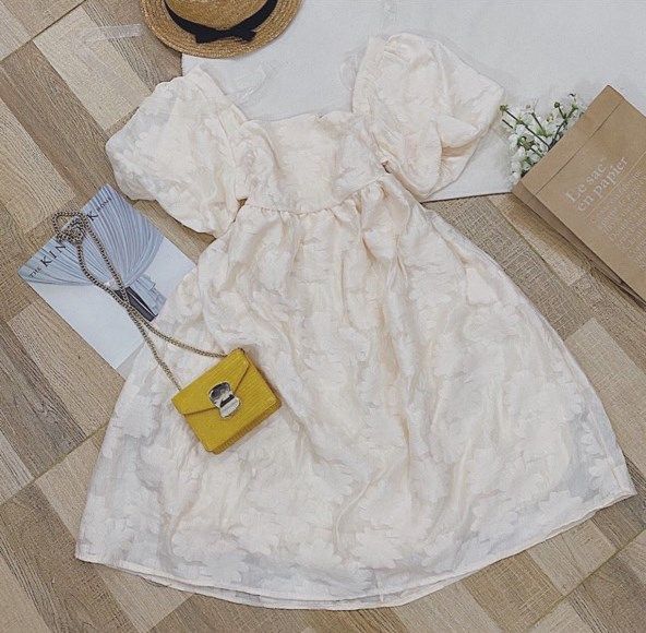 Đầm babydoll tay phồng