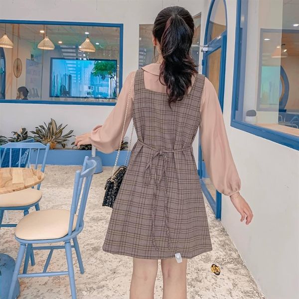 Set áo sơmi bèo + yếm cr nút ngọc