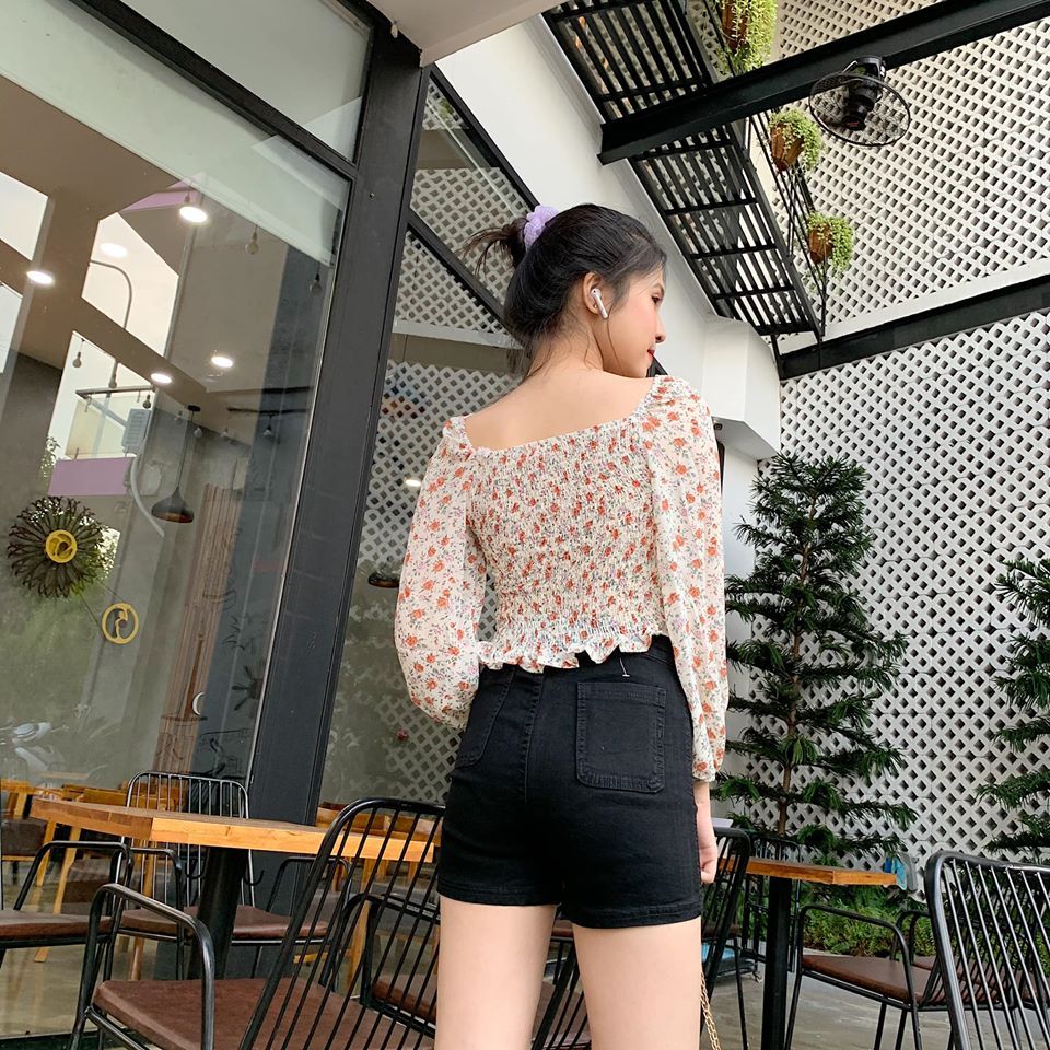 Áo hoa nhí xoắn ngực