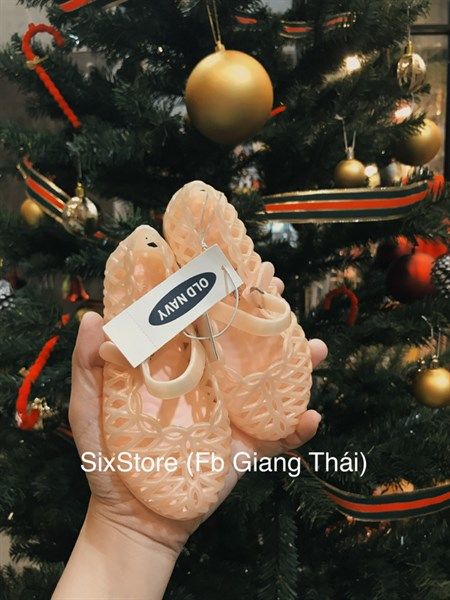 Sandal rọ thơm Old Navy