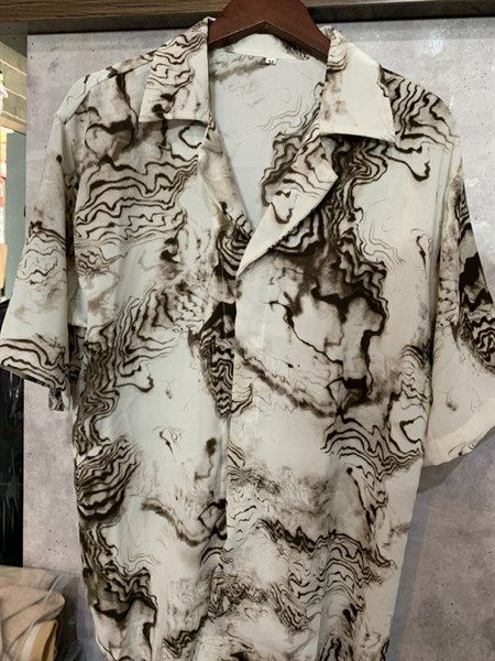 Áo sơ mi tay ngắn hoạ tiết khói đen unisex