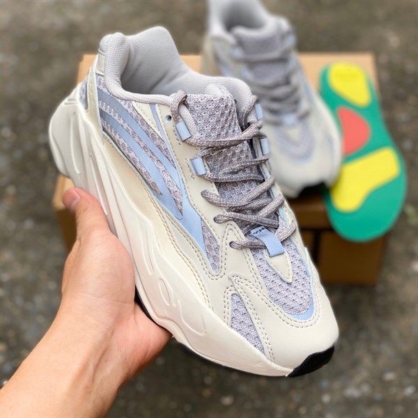 Giày YEEZY Y700 Static REP TRẮNG