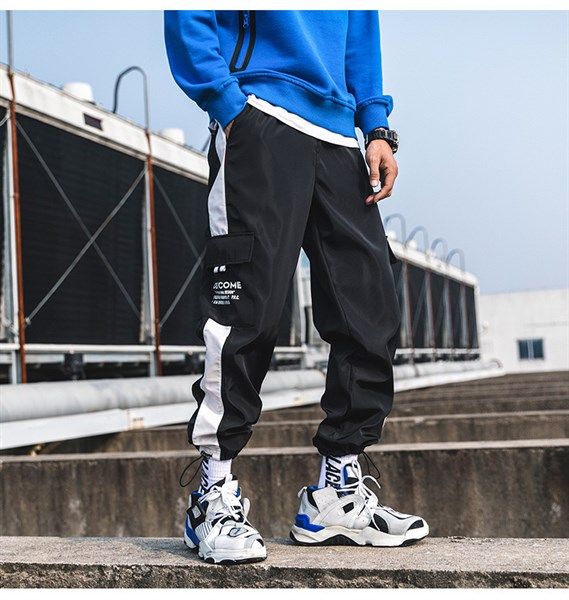 Quần dù jogger phối túi hộp OUTCOME