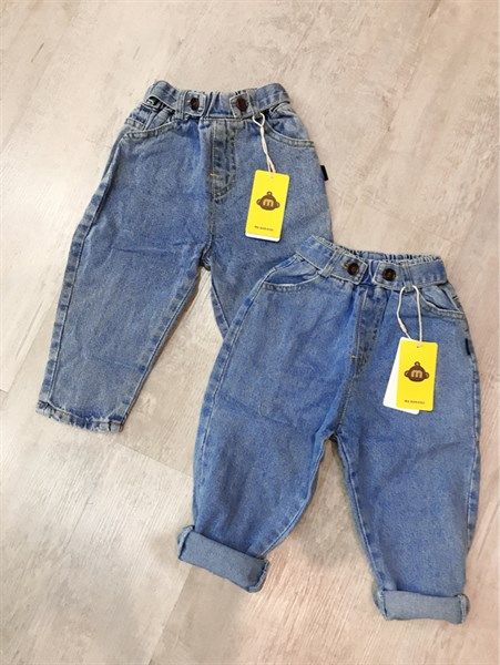 Quần jean baggy có nút
