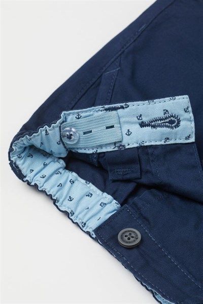 Quần short kaki Hm