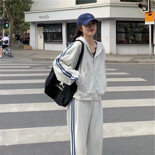 Set thể thao sọc