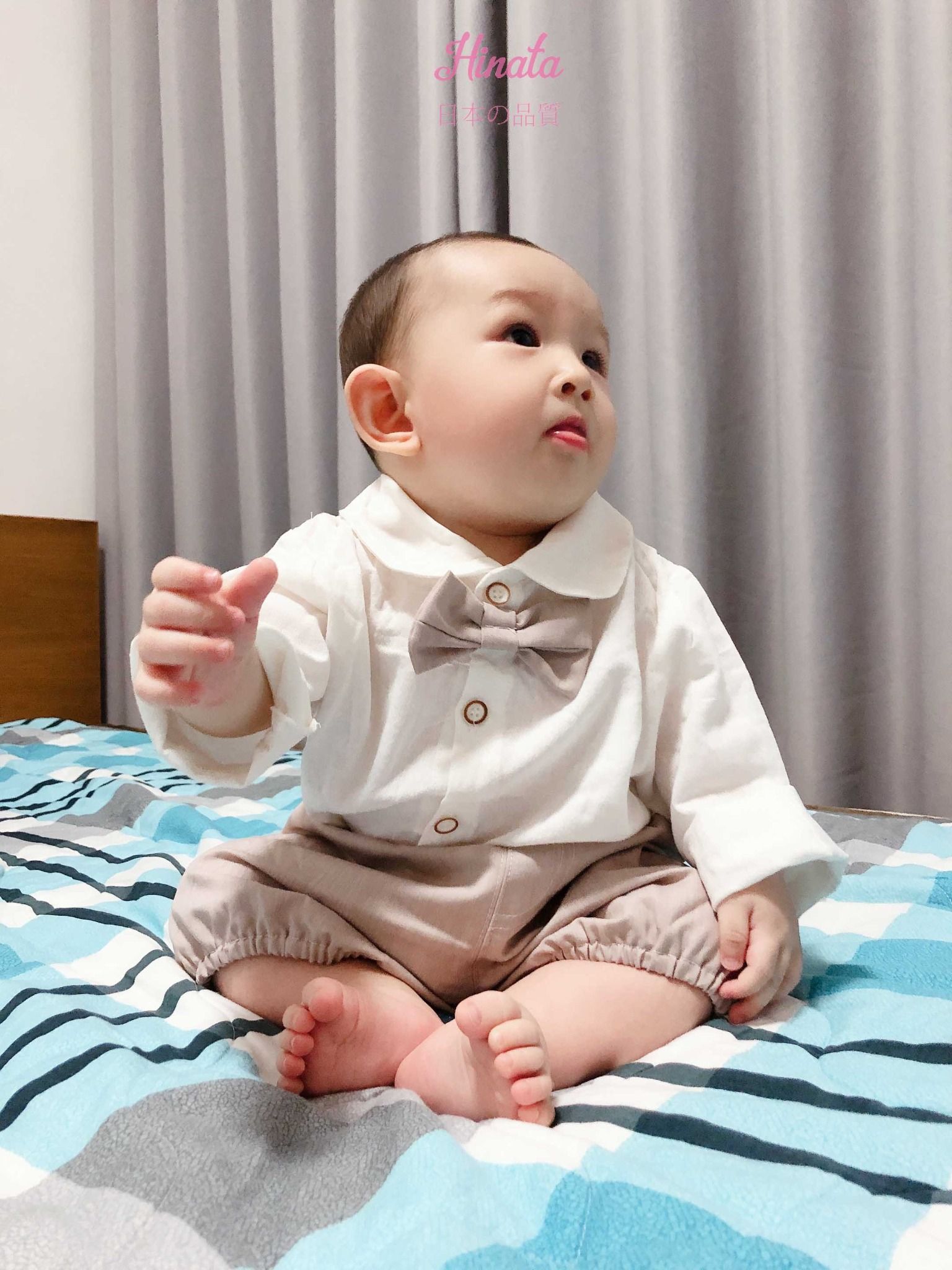Set áo trắng quần ngắn phối nơ Hinata cho bé trai BF21