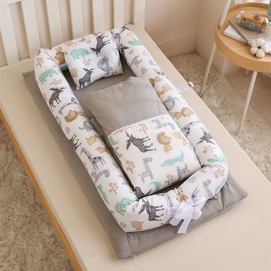 Combo giường nệm cho bé Hinata N02 (Có kèm chăn)
