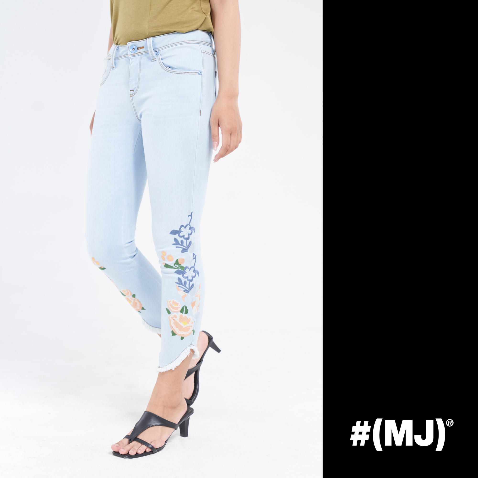 Quần jeans lửng nữ ống ôm thuê họa tiết MESSI SJW-708