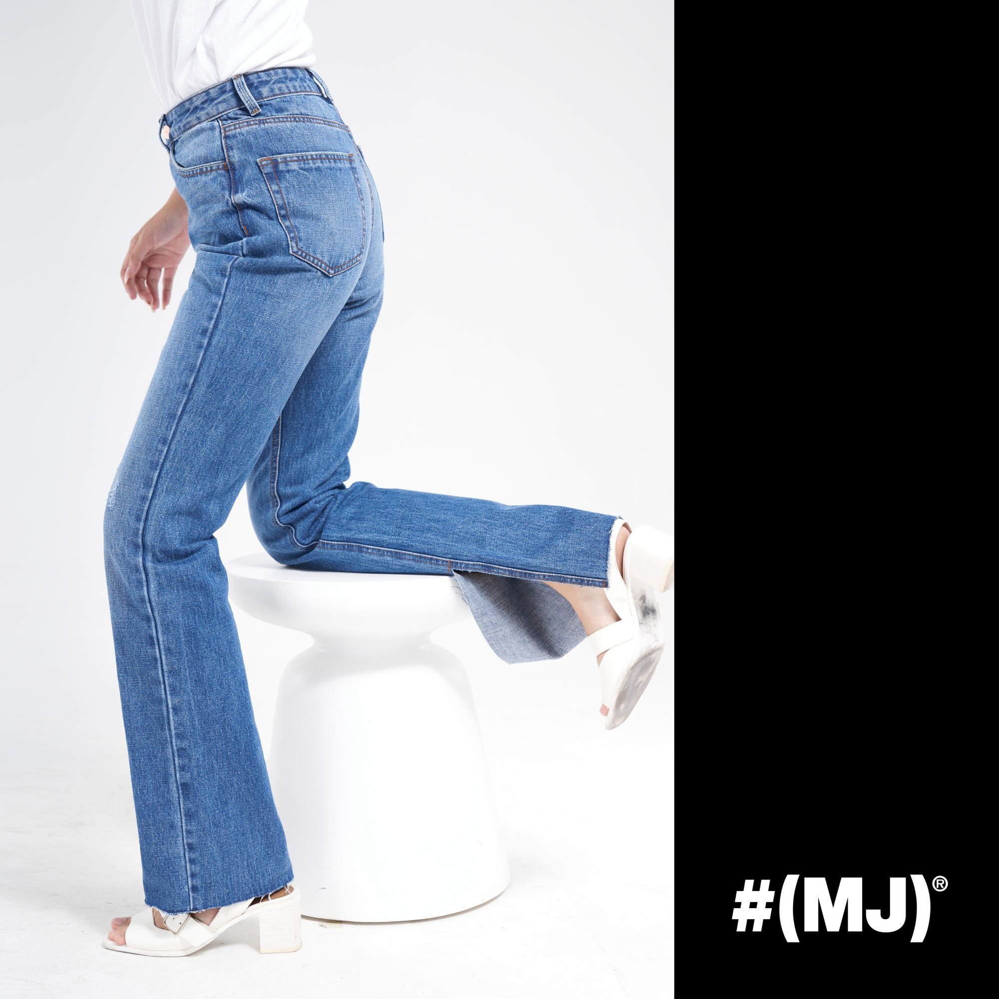 Quần jeans nữ ống suông sẻ lai thời trang MESSI WJF0145