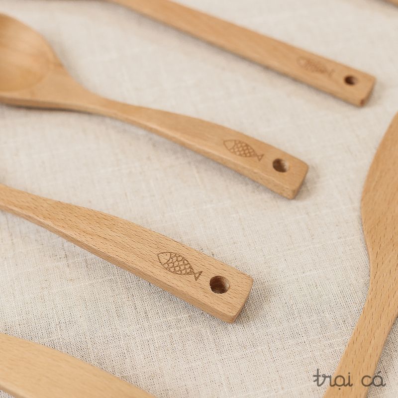 Sạn xào nấu lớn gỗ beech (32cm)