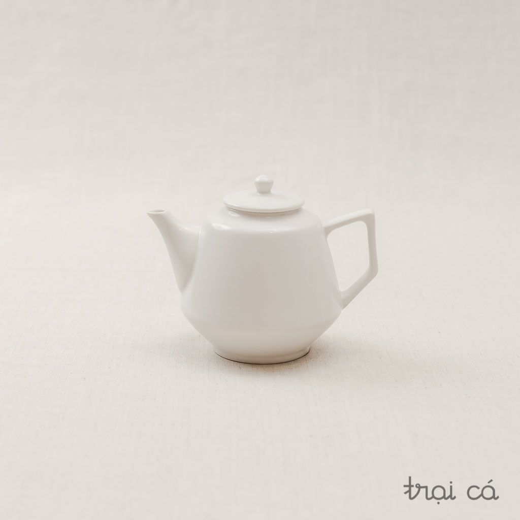 Ấm hình nón D12H11cm - nhiều màu