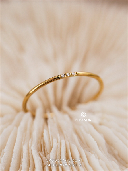 Nhẫn - SP003978 size 8 (3 hạt đá)