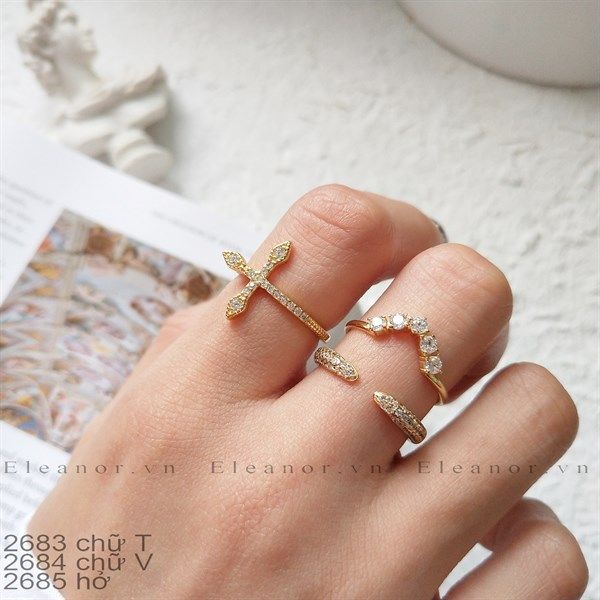Nhẫn- SP002684 chữ V