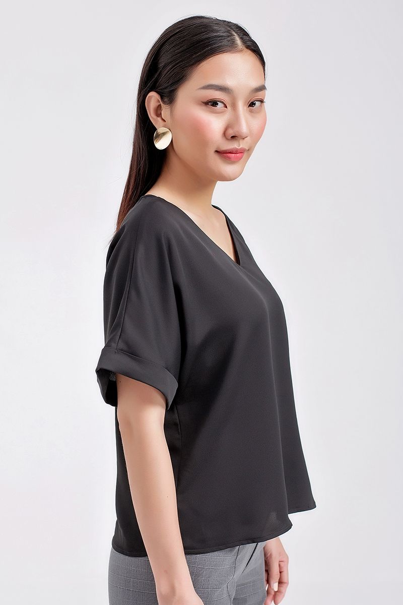 Áo kiểu nữ basic cổ tim FWBL20FH29T