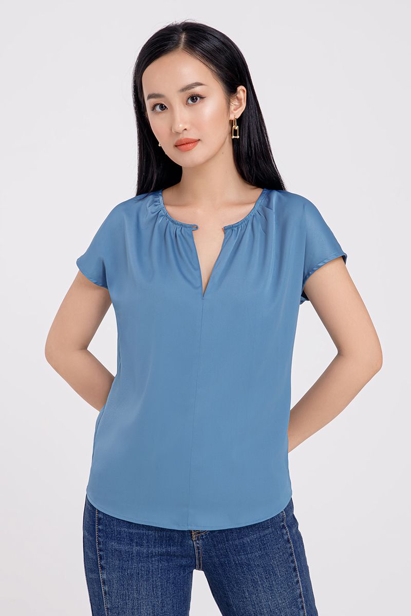 Áo kiểu nữ cổ tròn xếp ly FWBL21SS02C