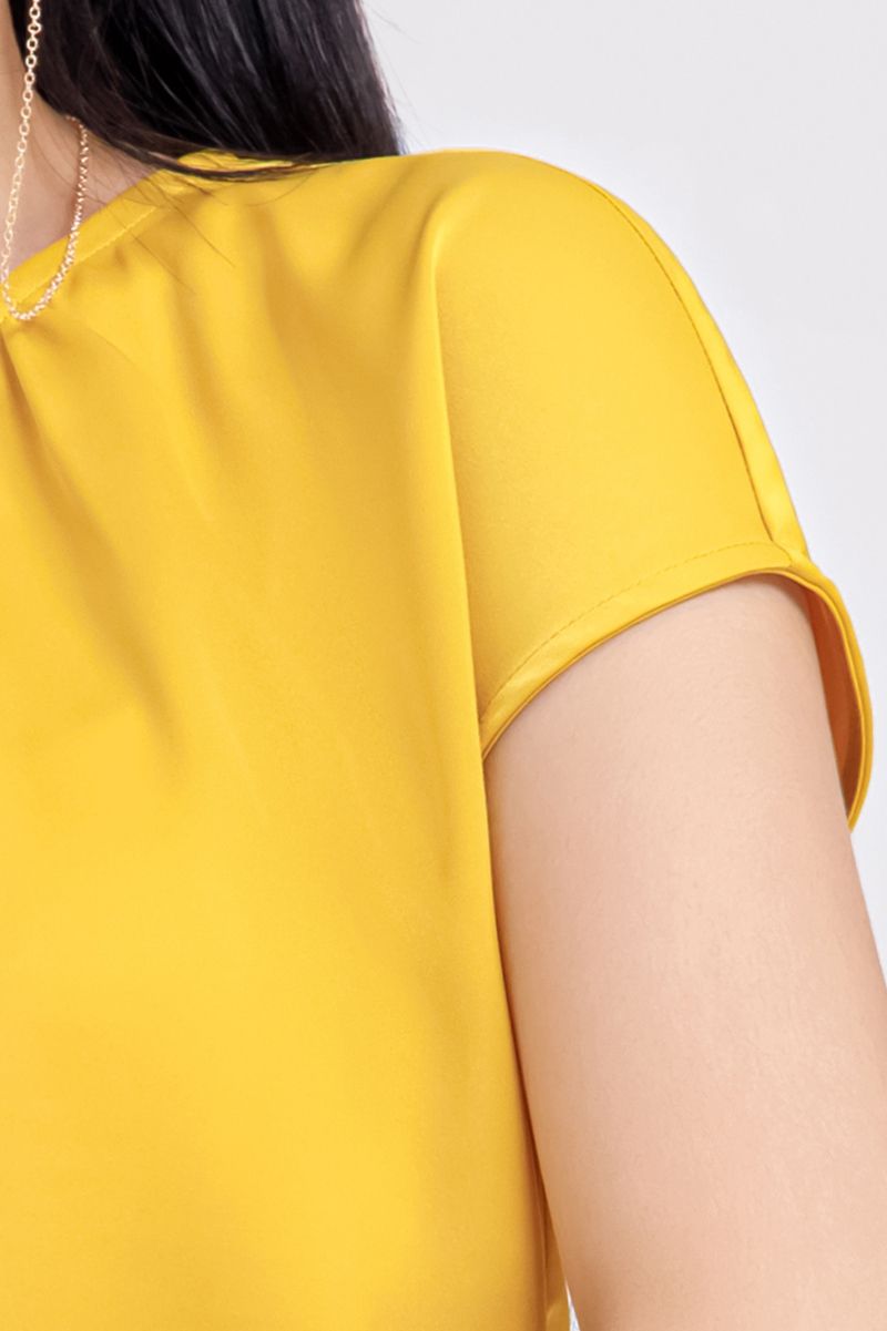 Áo kiểu nữ cổ tròn xếp ly FWBL21SS02C