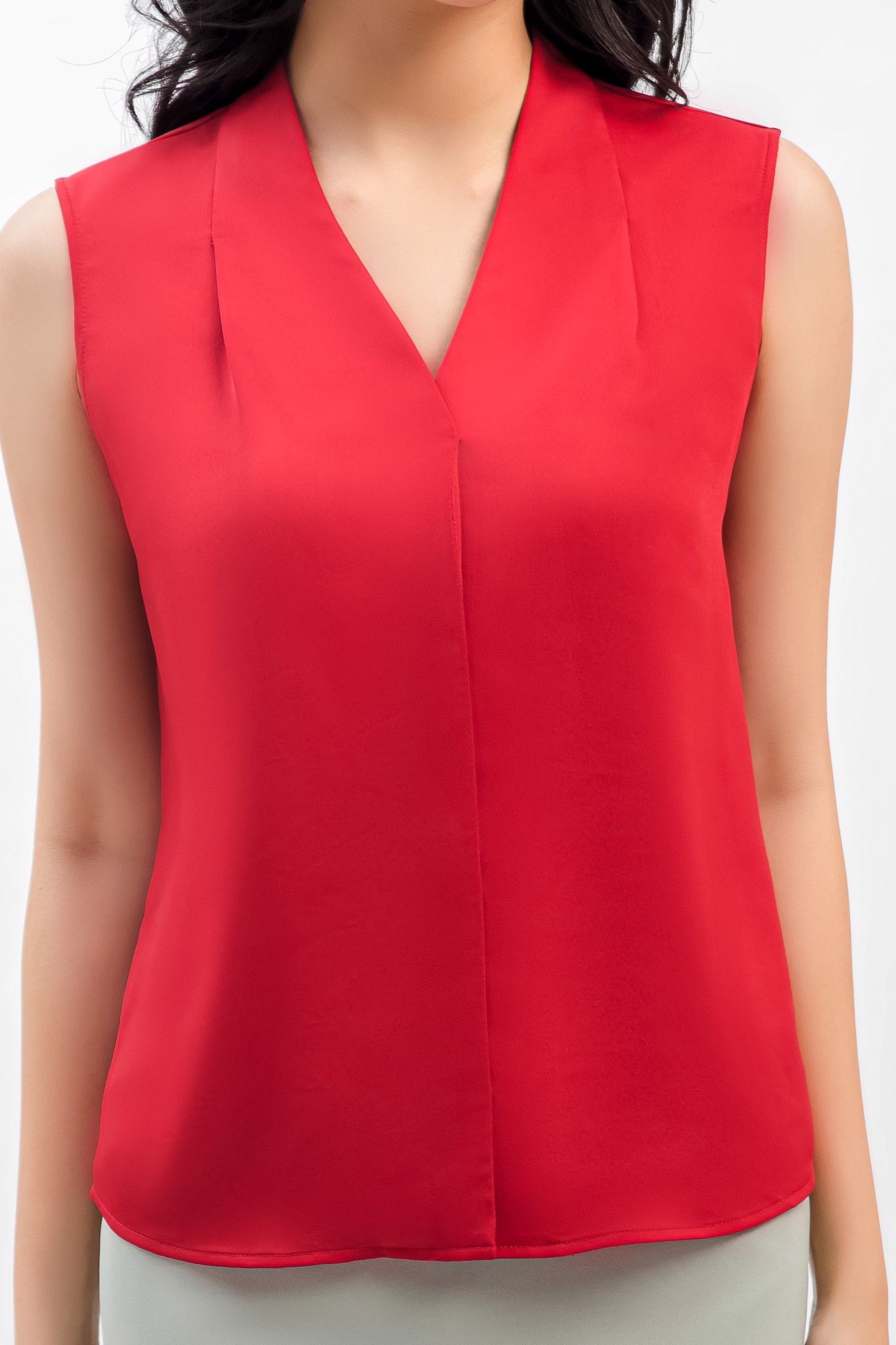 Áo kiểu nữ cổ V thanh lịch FWBL21SS37L