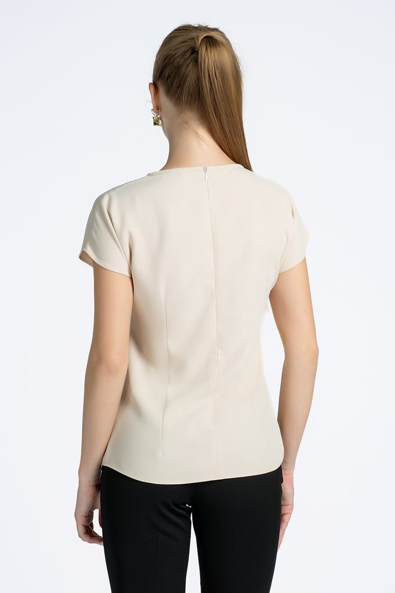 Áo Blouse Nữ Cổ Tròn Vạt Chéo FWBL24SS01C