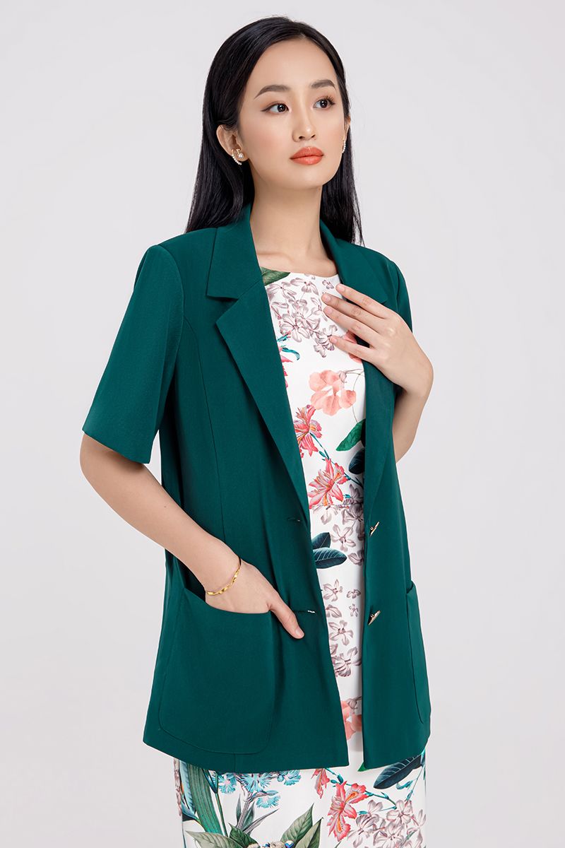 Áo khoác blazer nữ tay ngắn có túi FWBZ21SS07L