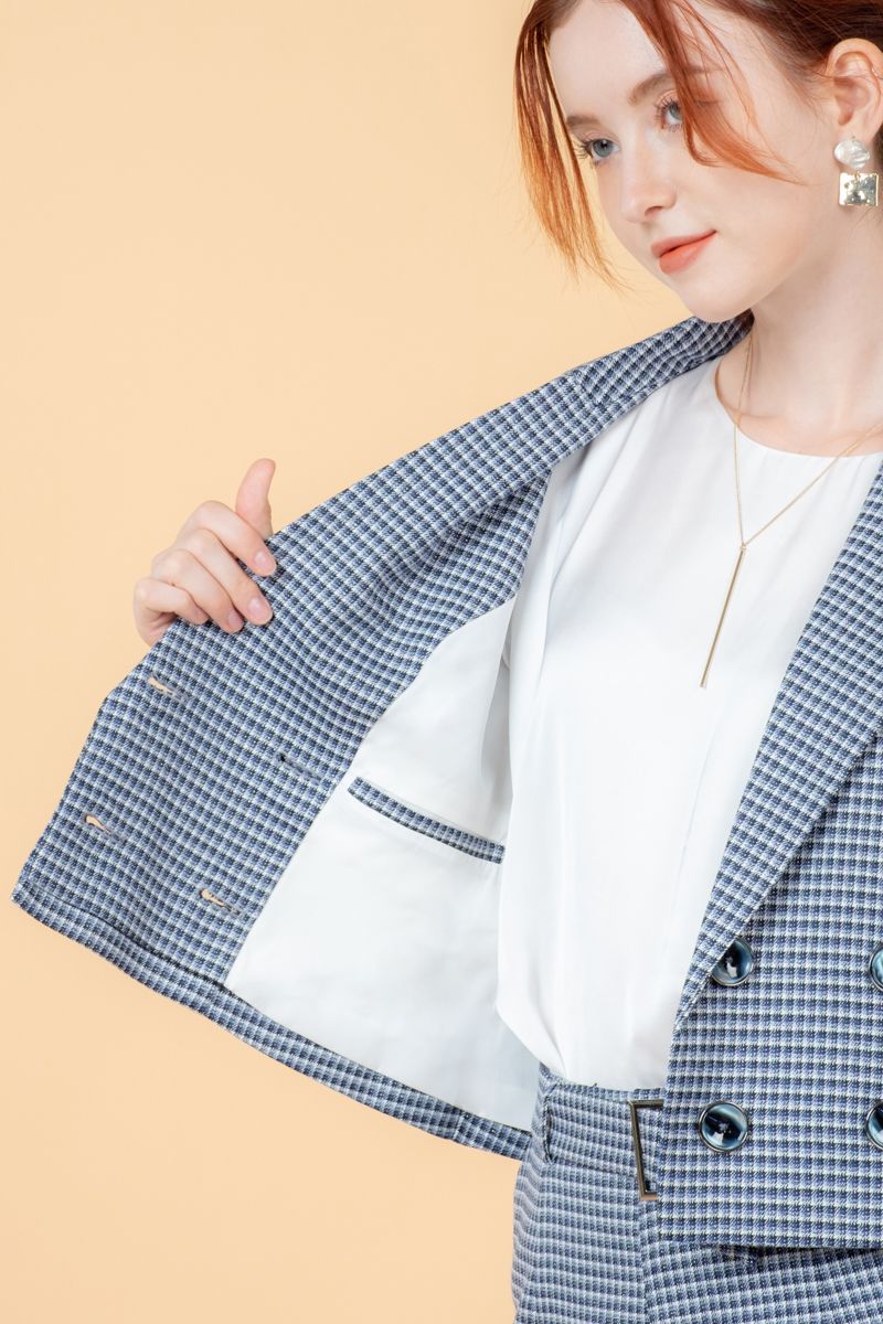 Áo Khoác Nữ Cổ Vest FWBZ23SS06C