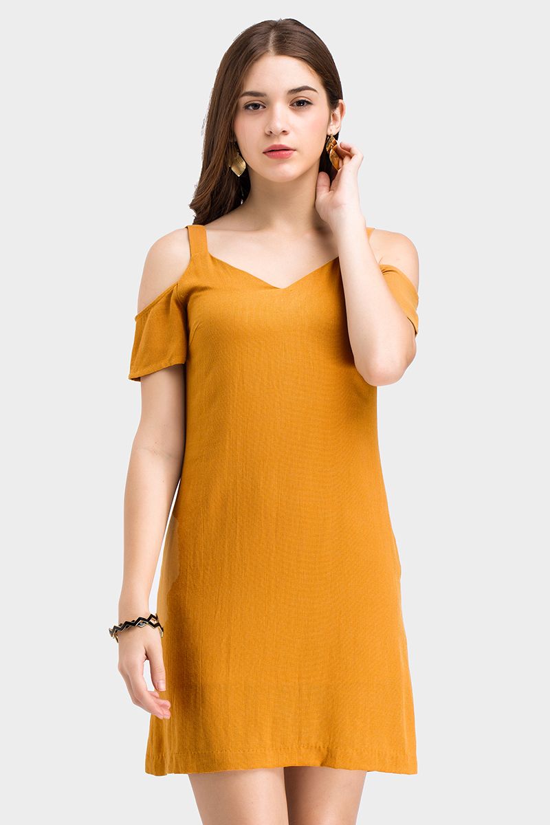 Đầm hở vai form suông FWDR18A025-G4