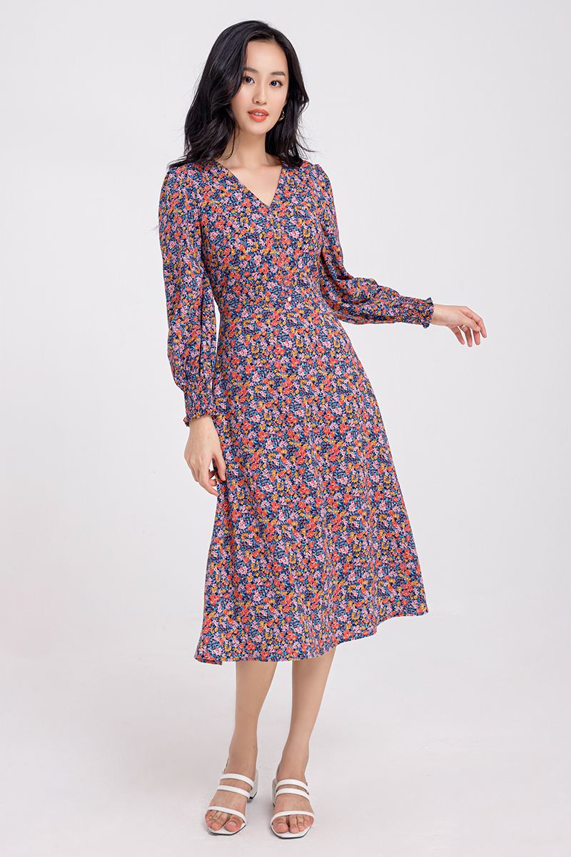 Đầm tay dài cổ tim họa tiết hoa nữ tính FWDR21SS01L