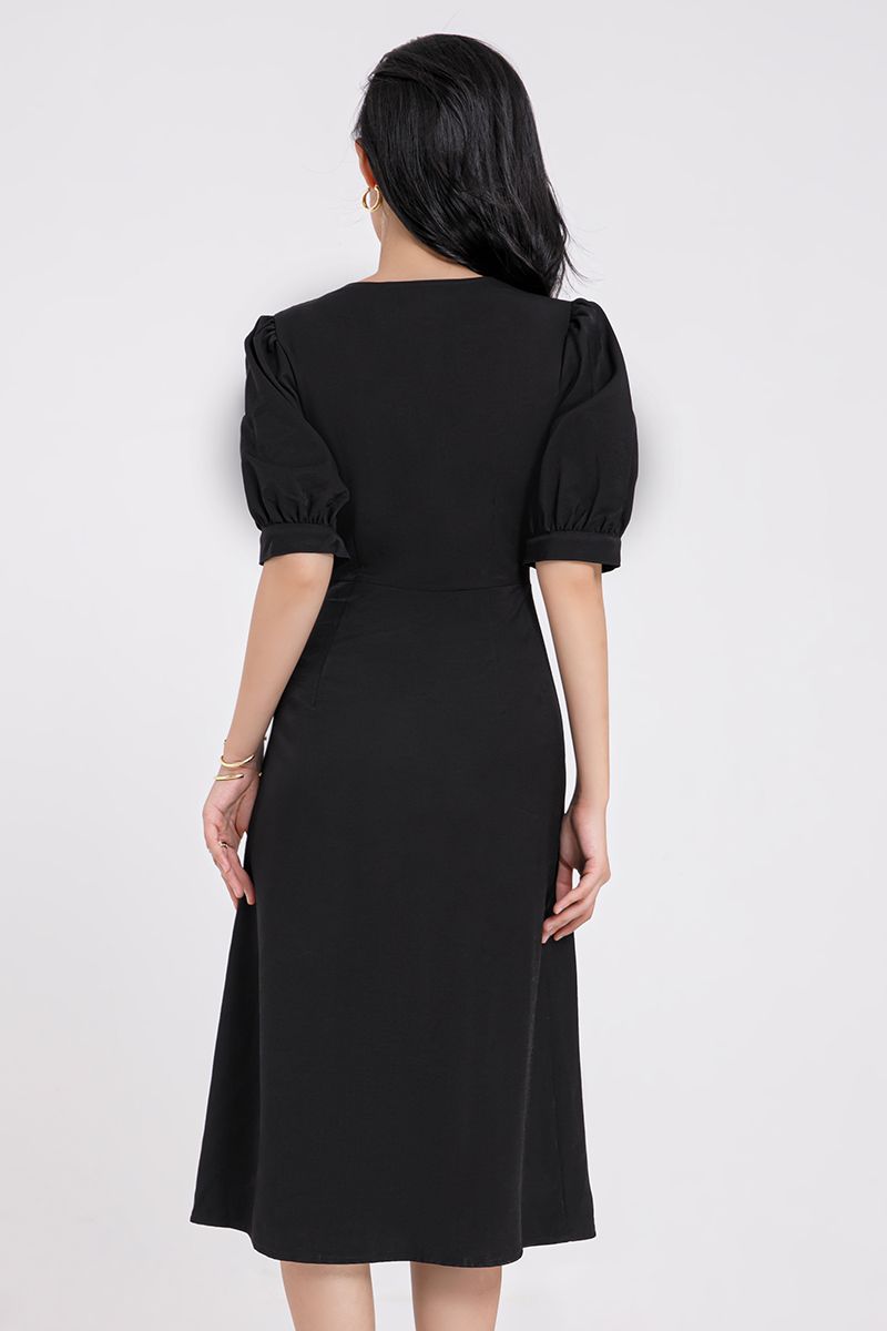 Đầm form suông có túi FWDR21SS03L