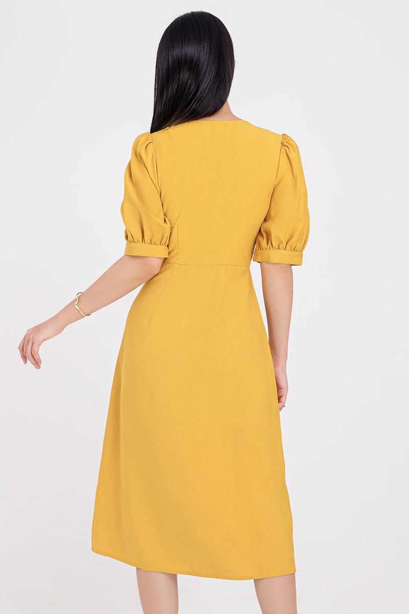 Đầm form suông có túi FWDR21SS03L