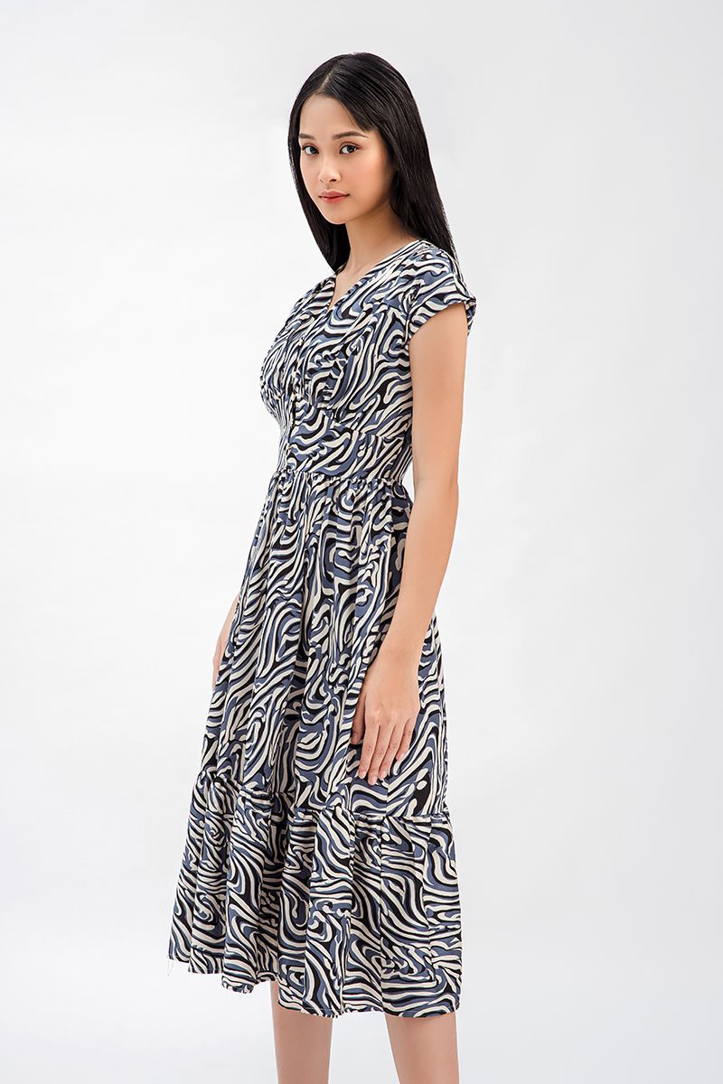 Đầm nữ cổ V nhún chân ngực FWDR21SS23H