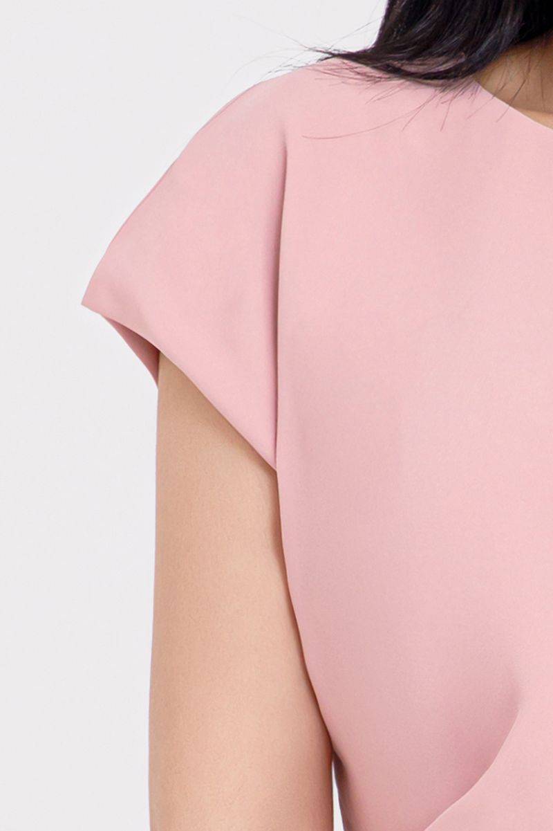Đầm xếp ly chéo eo FWDR21SS26L