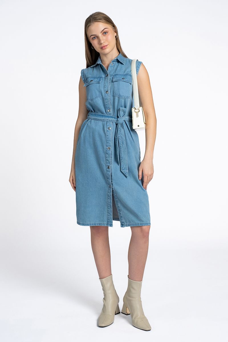 Đầm Jean Sát Nách Cá Tính FWDR24SS08G-C