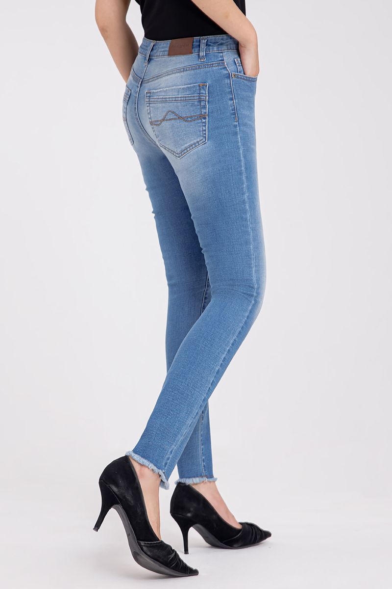 Quần jeans nữ form skinny ống tua rua FWJN21SS12C