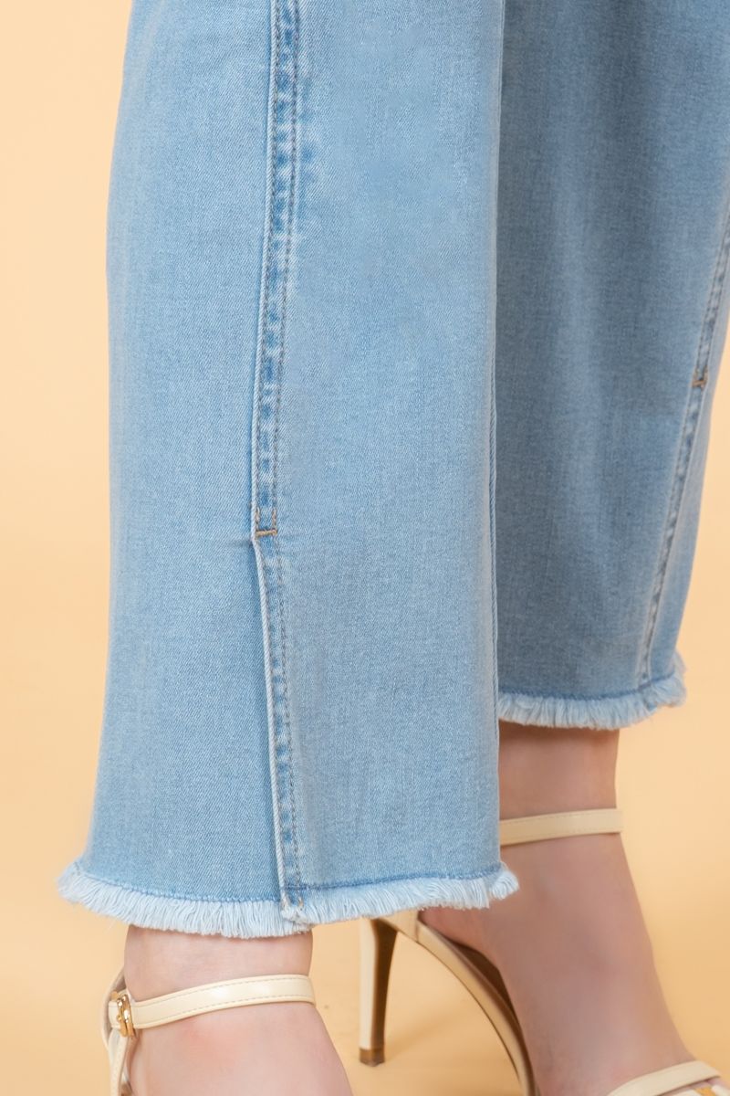 Quần Jean Nữ Xẻ Lai FWJN23SS01G