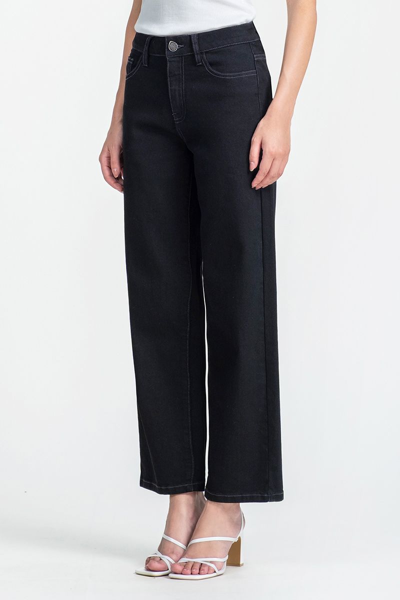 Quần Jeans Ống Rộng Màu Đen FWJN25SS09C