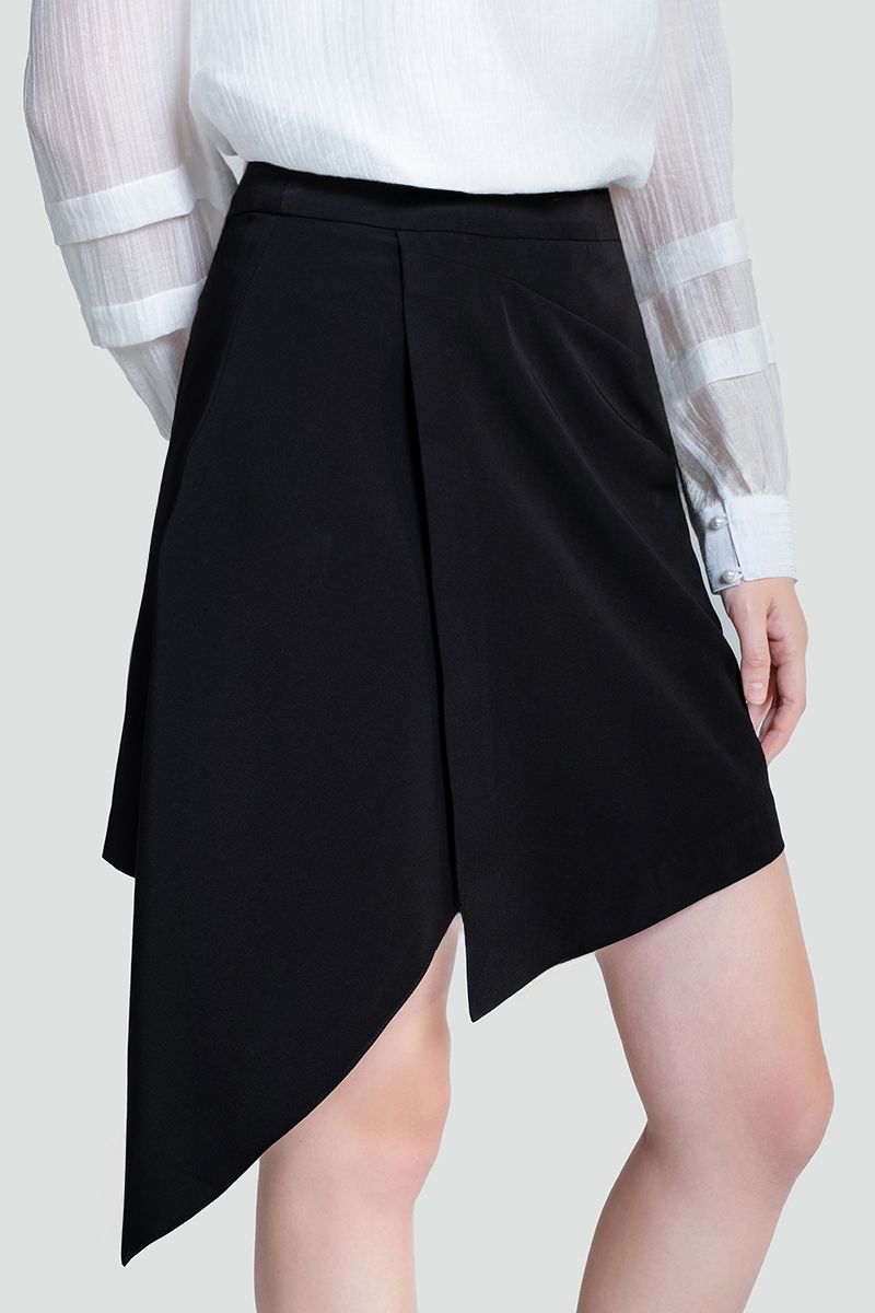 Chân Váy Ngắn Bất Đối Xứng FWSK25SS12C