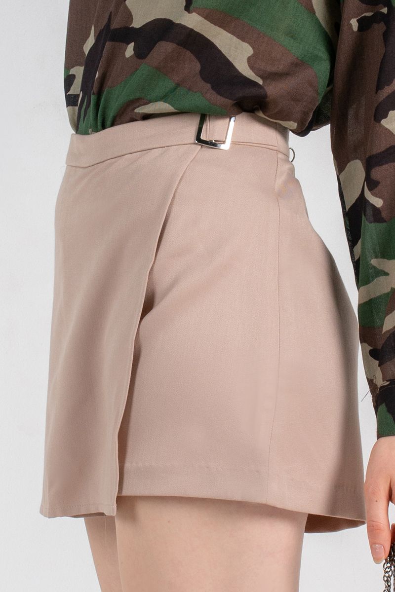 Quần shorts nữ giả váy có khóa FWSP19A017-C1