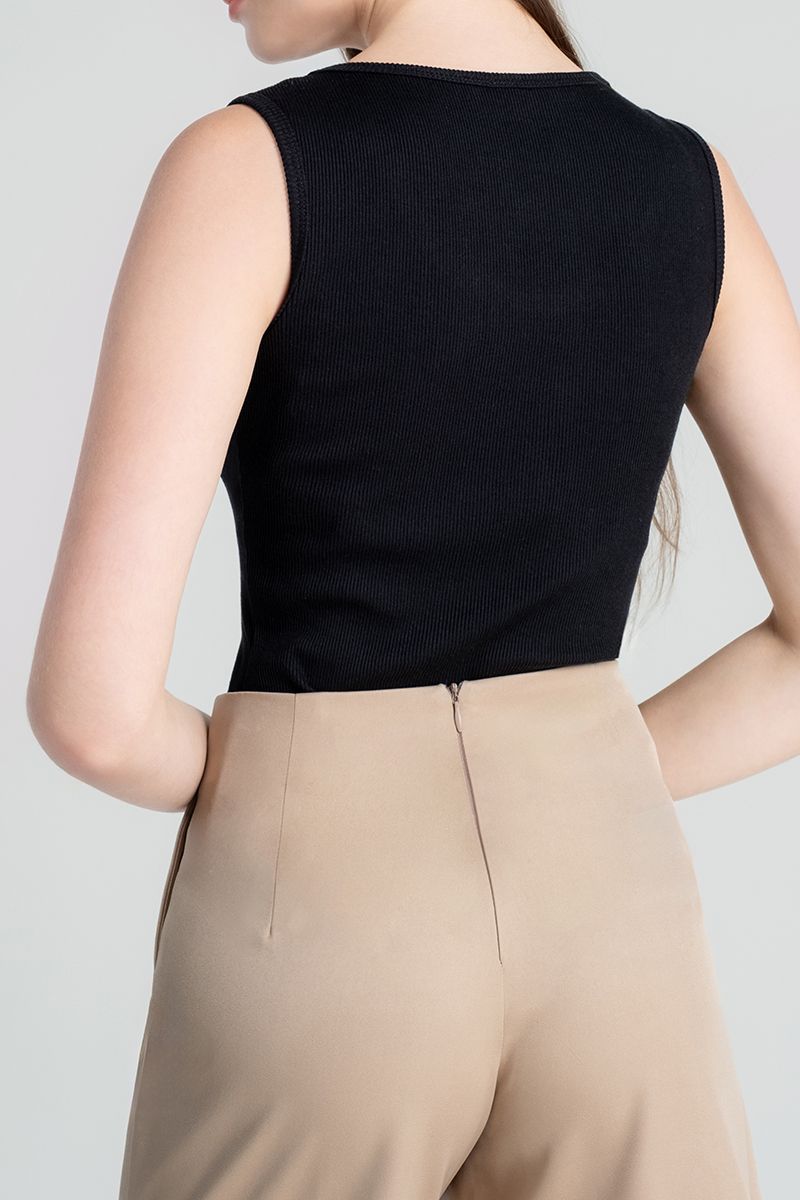 Quần Short Nữ Vạt Xéo Thanh Lịch FWSP24FH06C