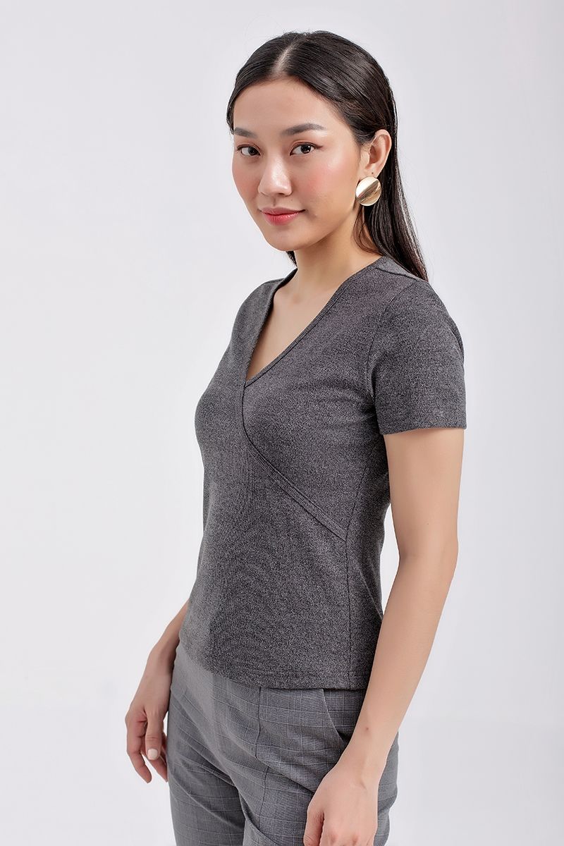 Áo thun nữ tay ngắn cổ tim đắp chéo FWTS20FH46C