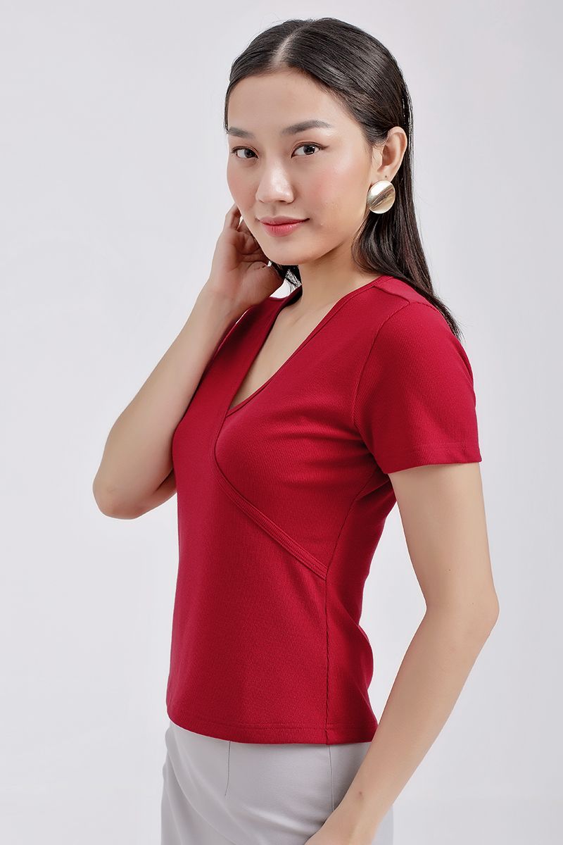 Áo thun nữ tay ngắn cổ tim đắp chéo FWTS20FH46C