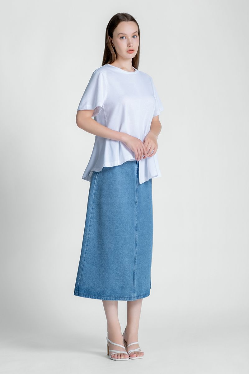 Áo Thun Trắng Cách Điệu FWTS24FH09G