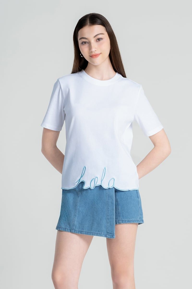 Áo Thun Freelancer Thêu Chữ “Hola” FWTS25SS11G